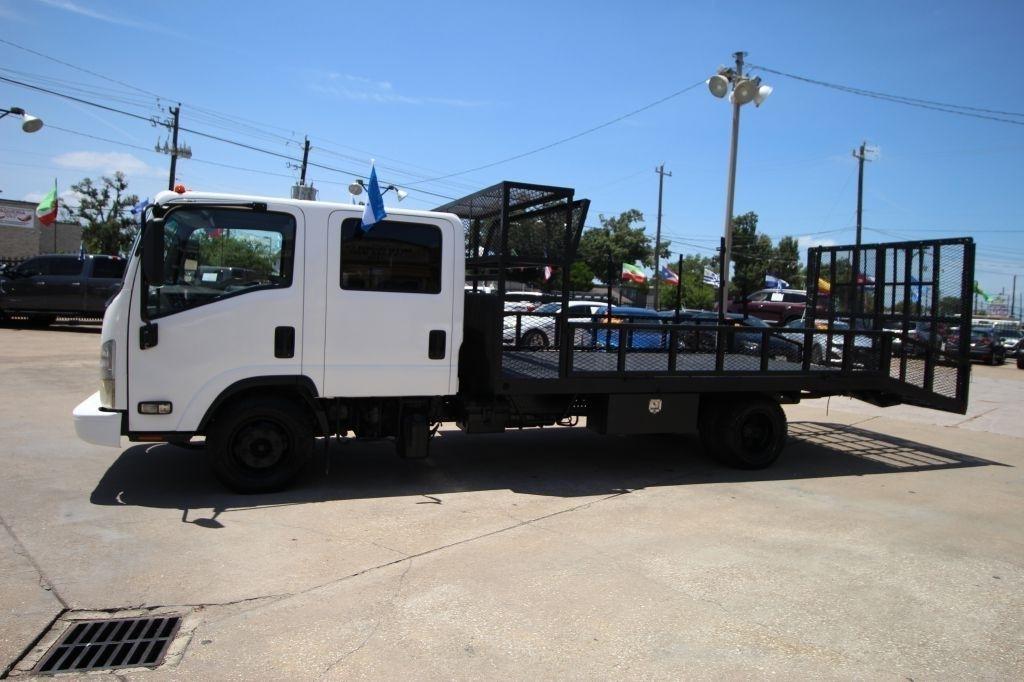 Isuzu NPR  2014