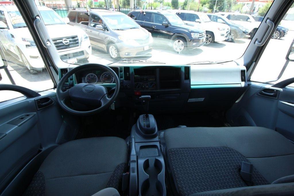 Isuzu NPR  2014