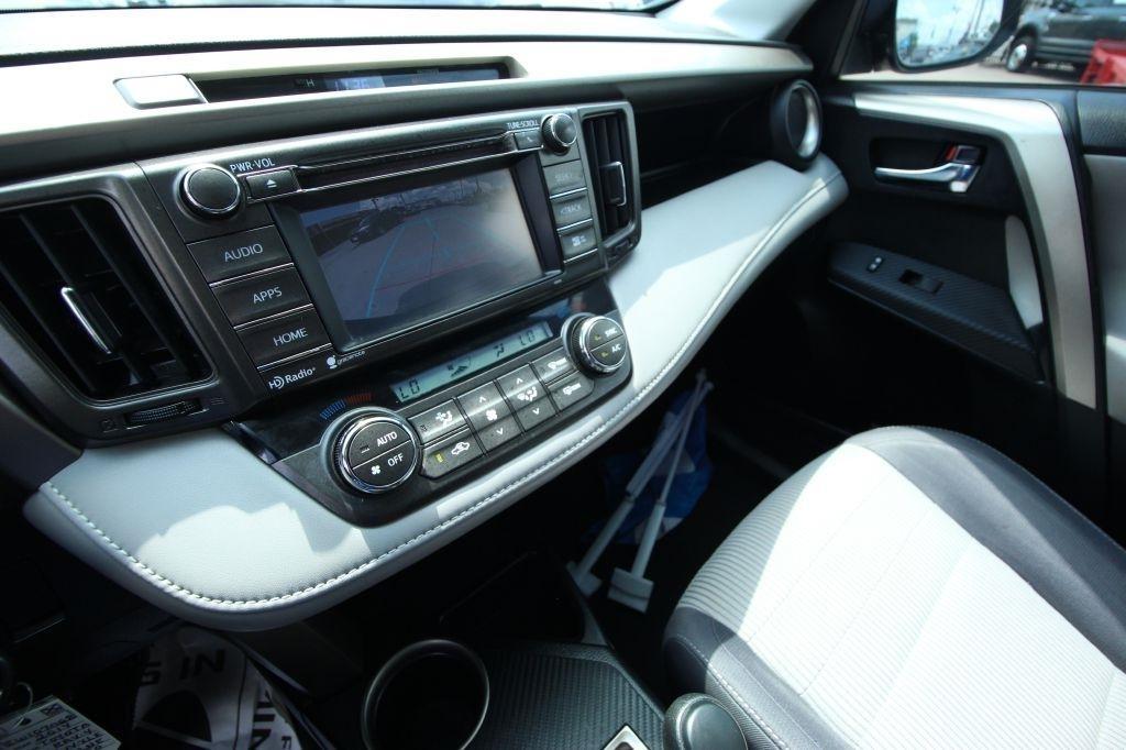 Toyota RAV4 XLE FWD 2014