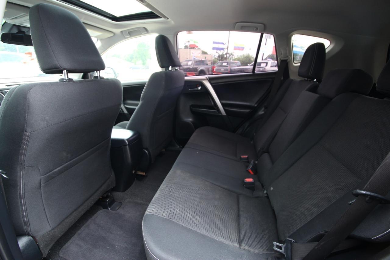 Toyota RAV4 XLE FWD 2018