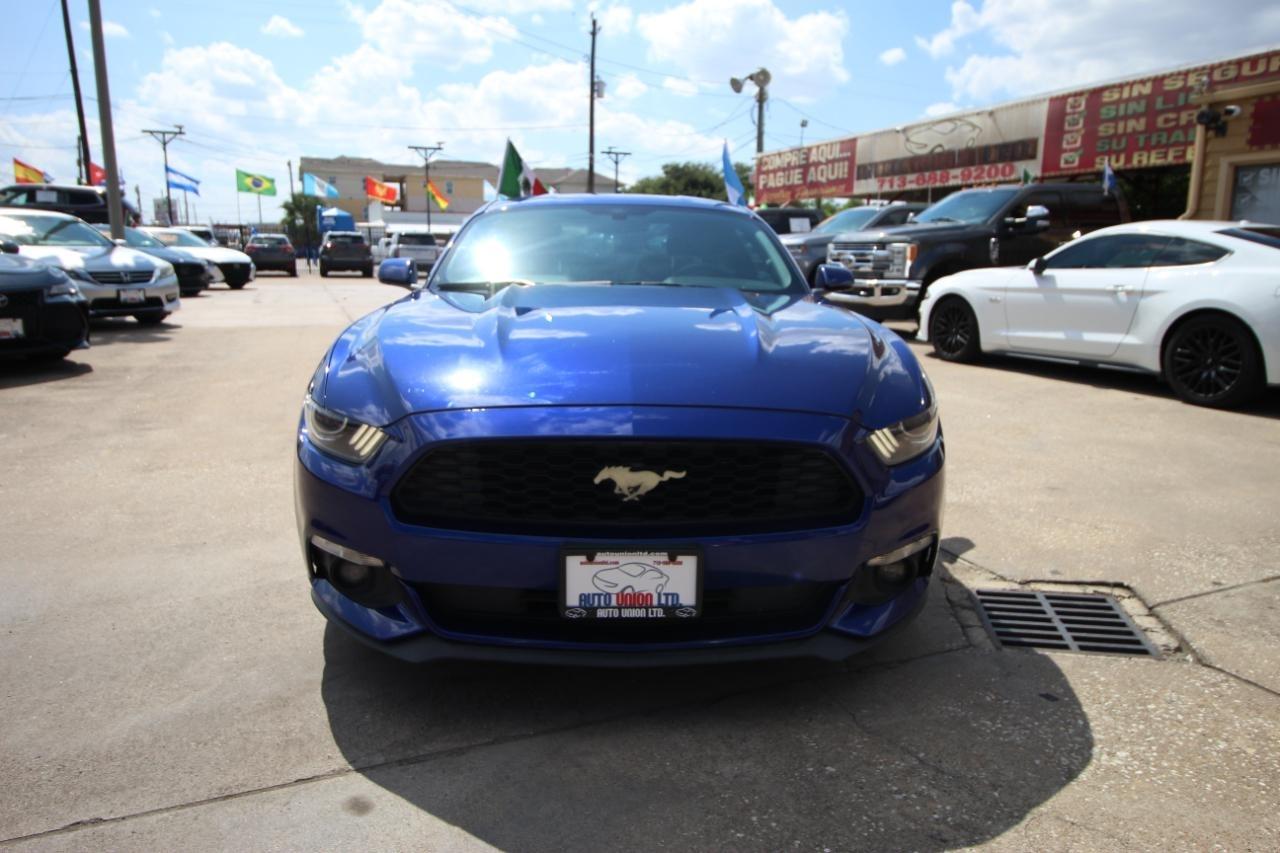 Ford Mustang V6 Coupe 2015