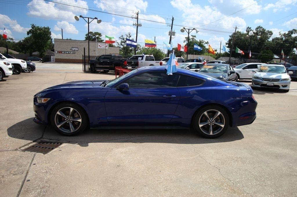 Ford Mustang V6 Coupe 2015