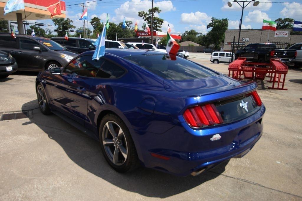 Ford Mustang V6 Coupe 2015
