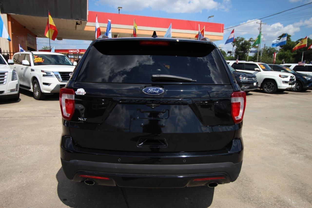 Ford Explorer XLT FWD 2017