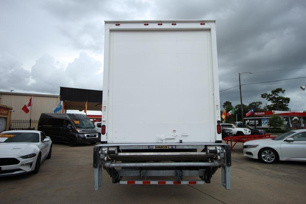 Isuzu Trucks FTR  2019
