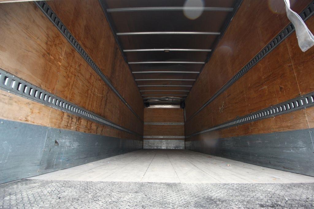 Isuzu Trucks FTR  2019
