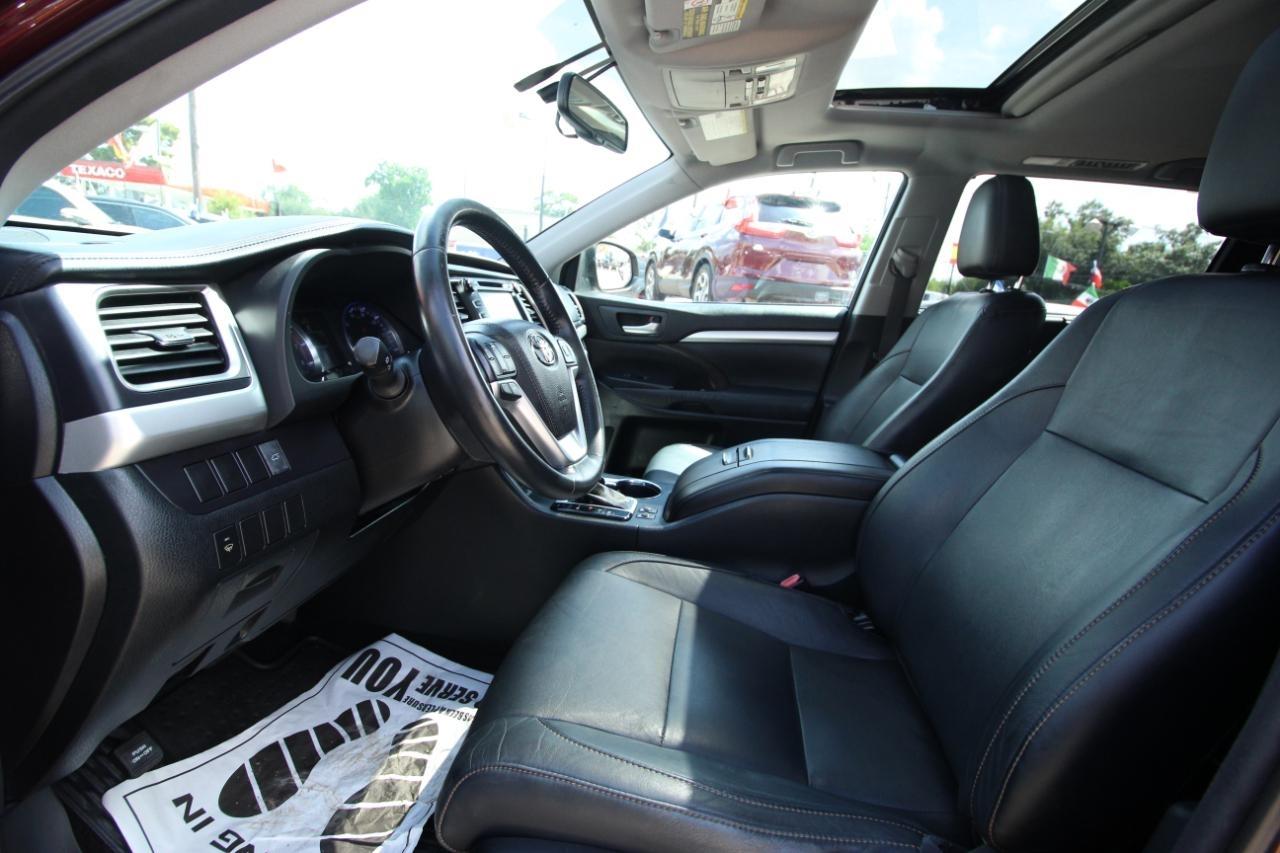 Toyota Highlander XLE FWD V6 2015