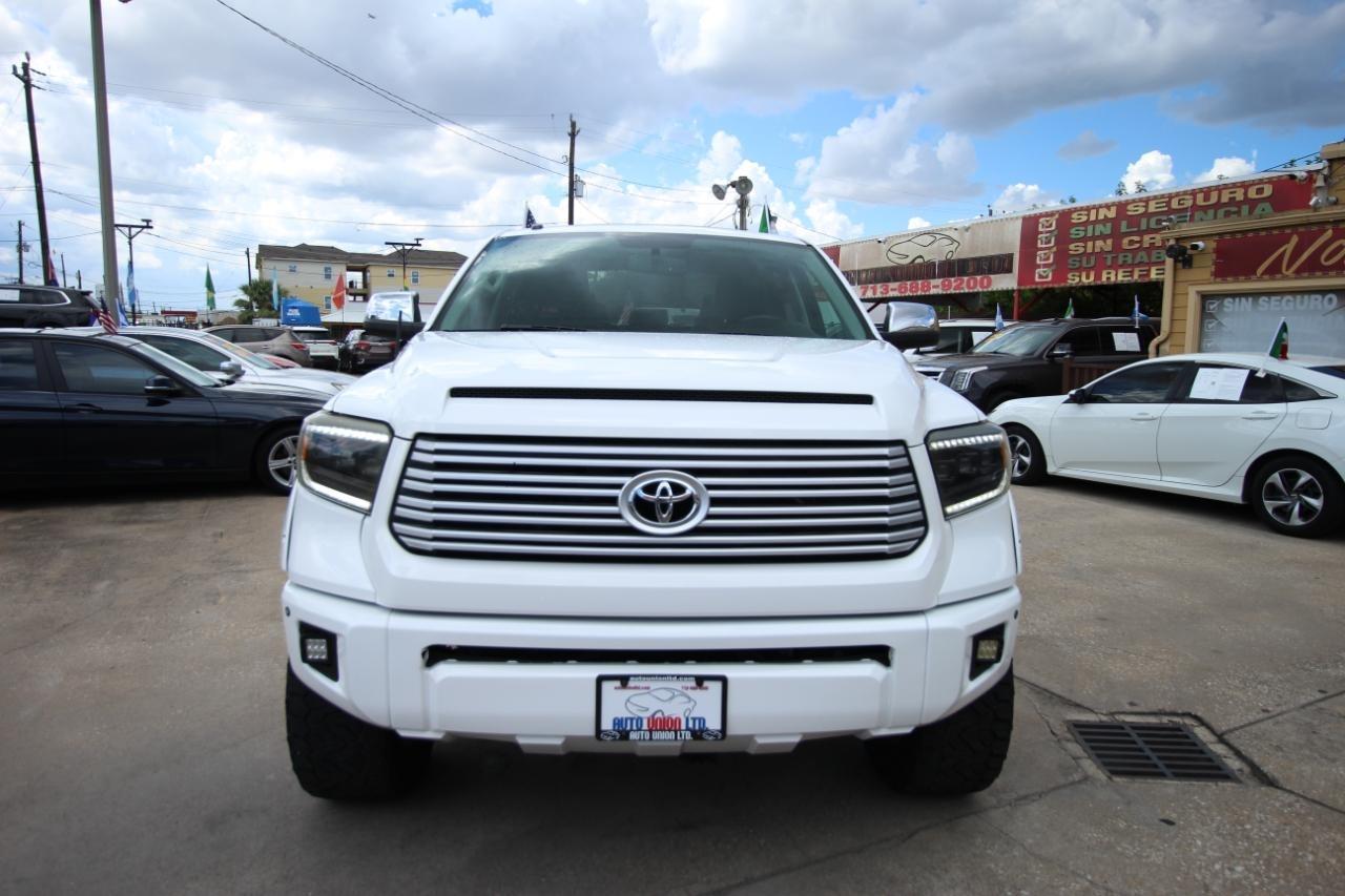 Toyota Tundra Platinum CrewMax 5.7L FFV 4WD 2017