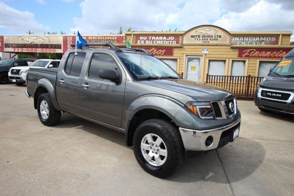 Nissan Frontier LE Crew Cab 4WD 2008