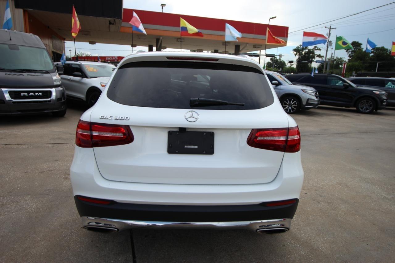 Mercedes-Benz GLC-Class GLC300 2018