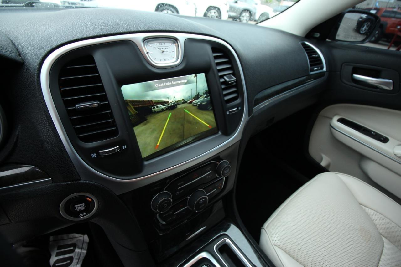 Chrysler 300 Touring L 2022
