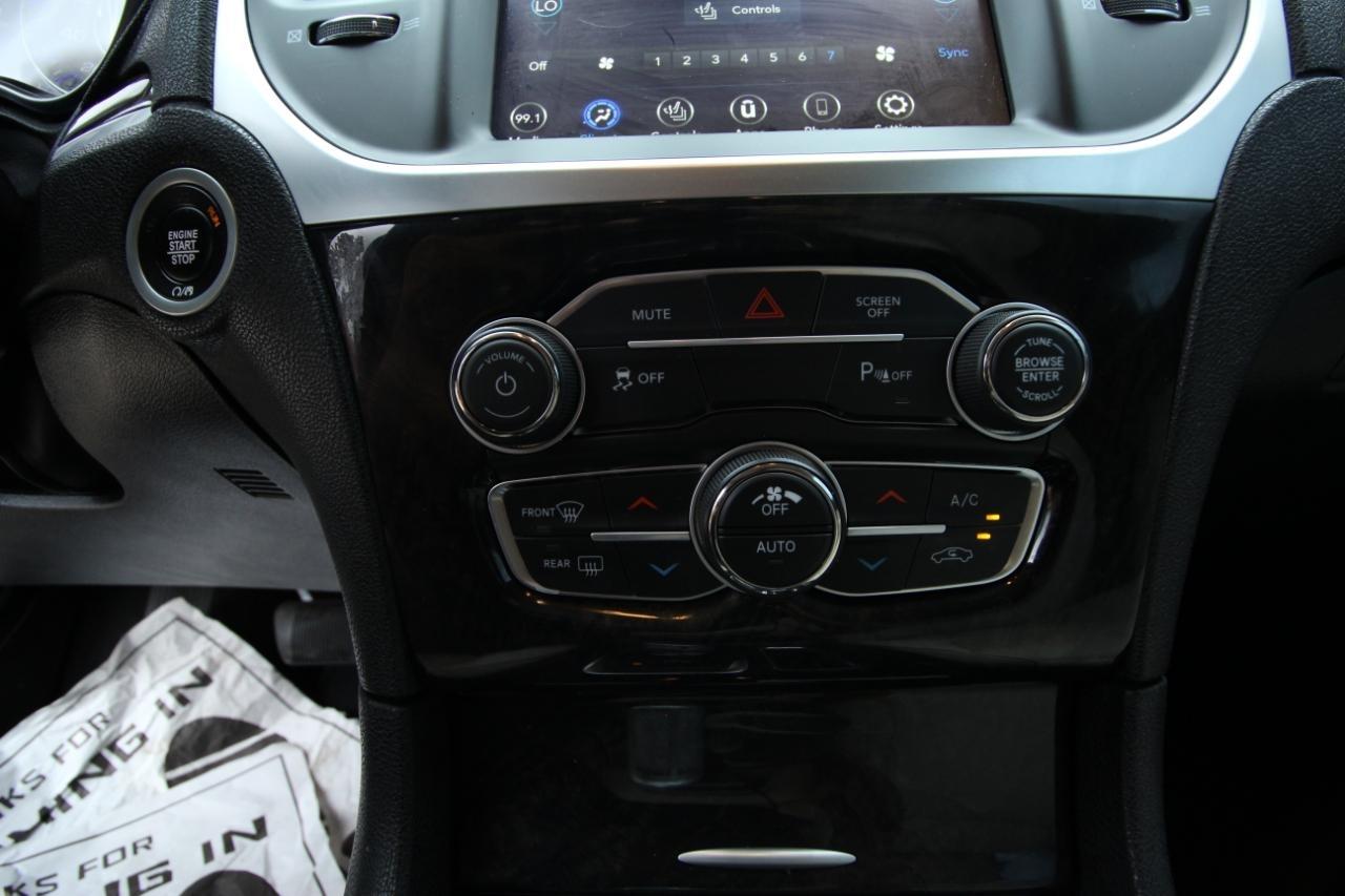 Chrysler 300 Touring L 2022