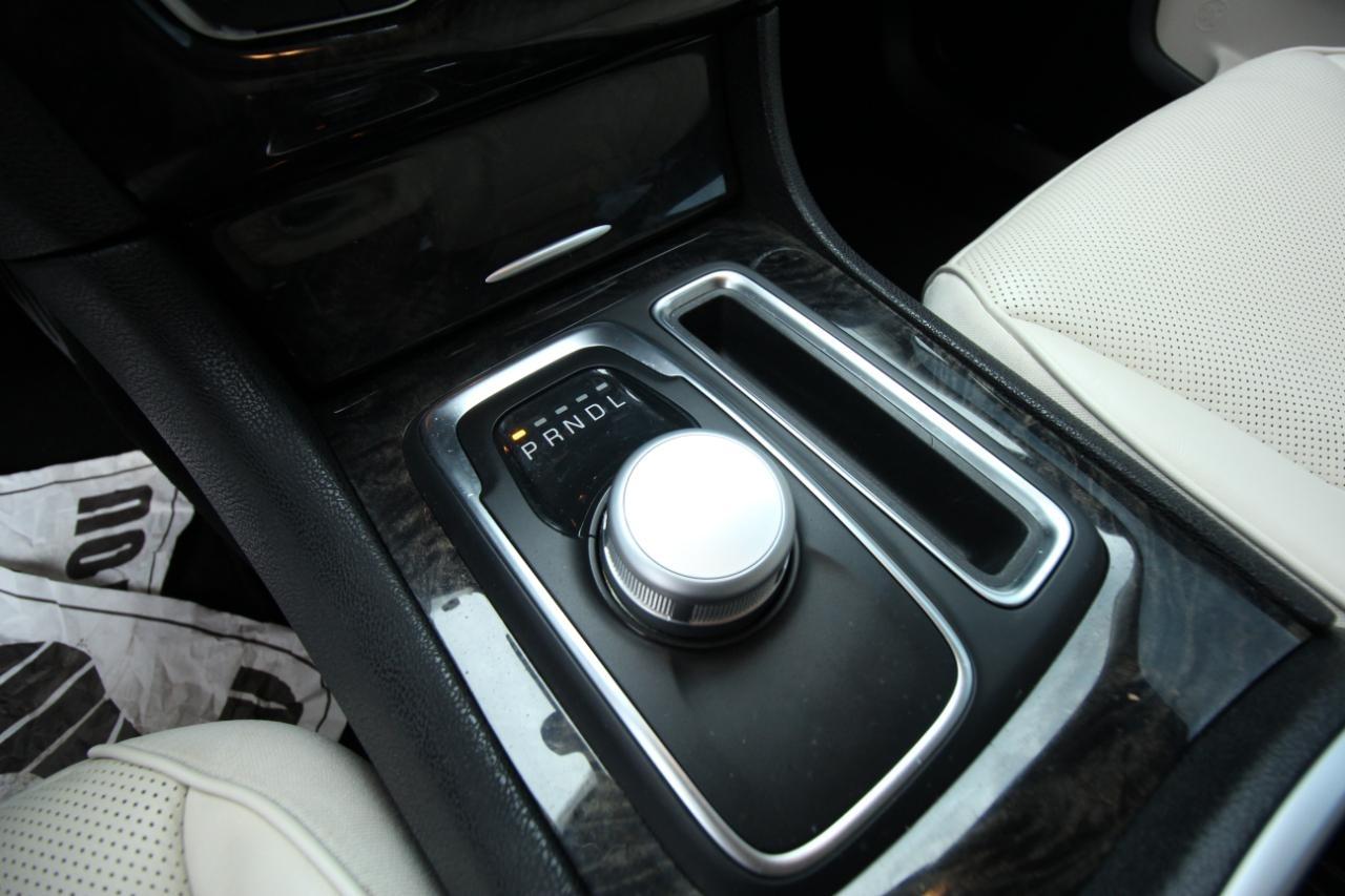 Chrysler 300 Touring L 2022