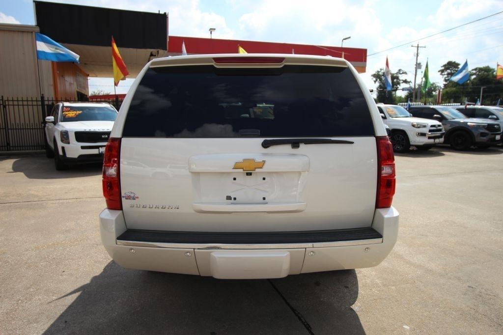 Chevrolet Suburban LTZ 1500 2WD 2014