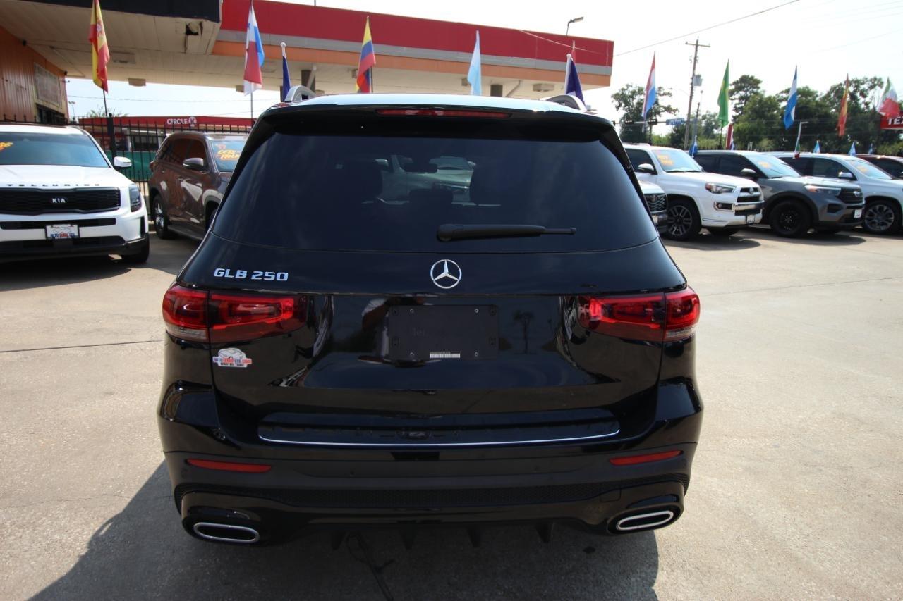 Mercedes-Benz GLB-Class GLB 250 2023