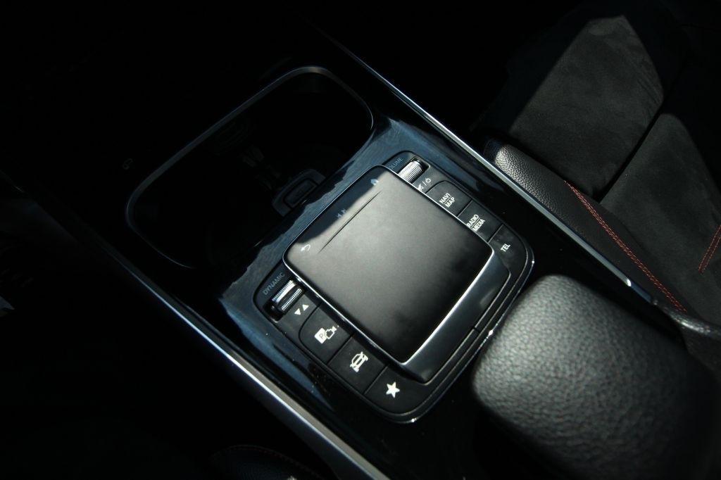 Mercedes-Benz GLB-Class GLB 250 2023