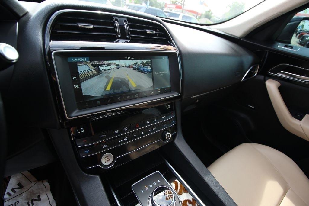 Jaguar F-Pace 25t Premium 2020