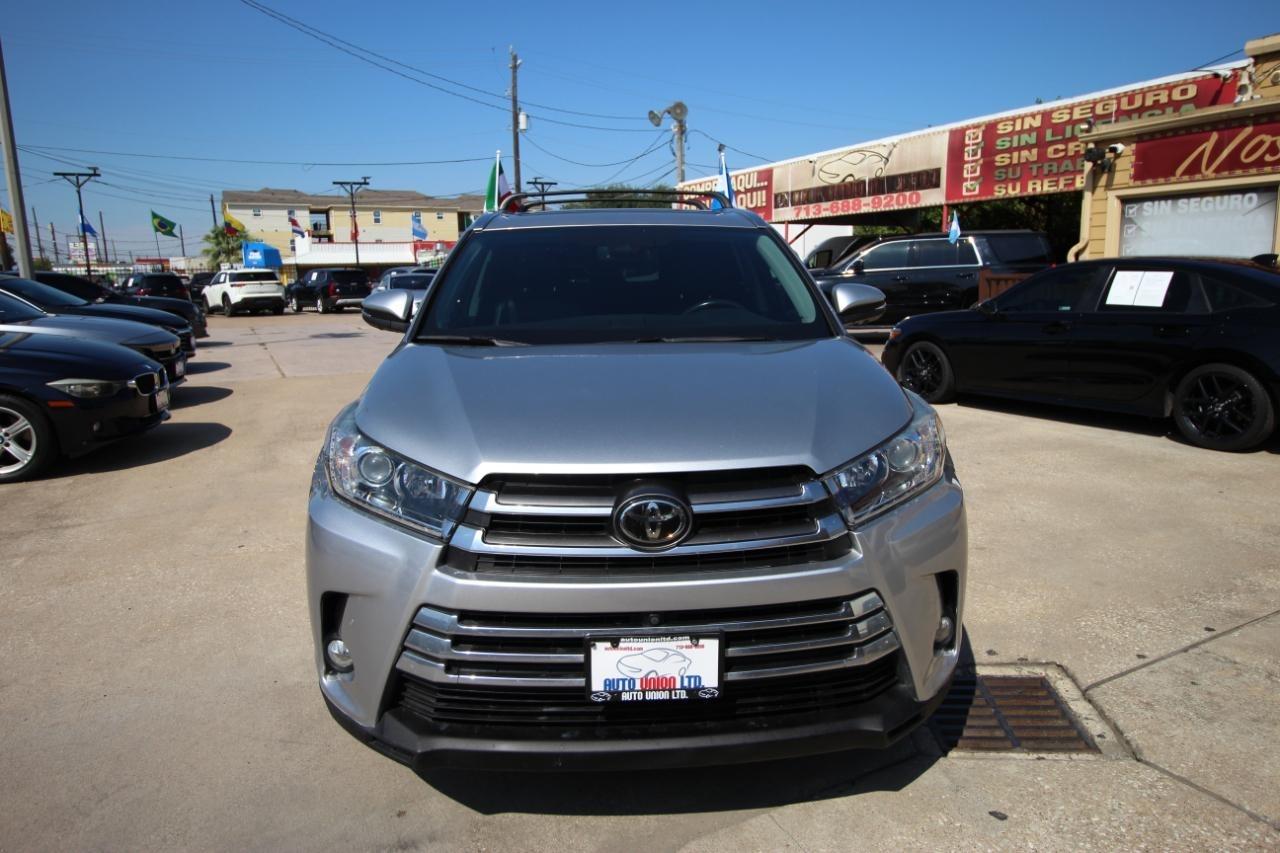 Toyota Highlander Limited FWD V6 2017