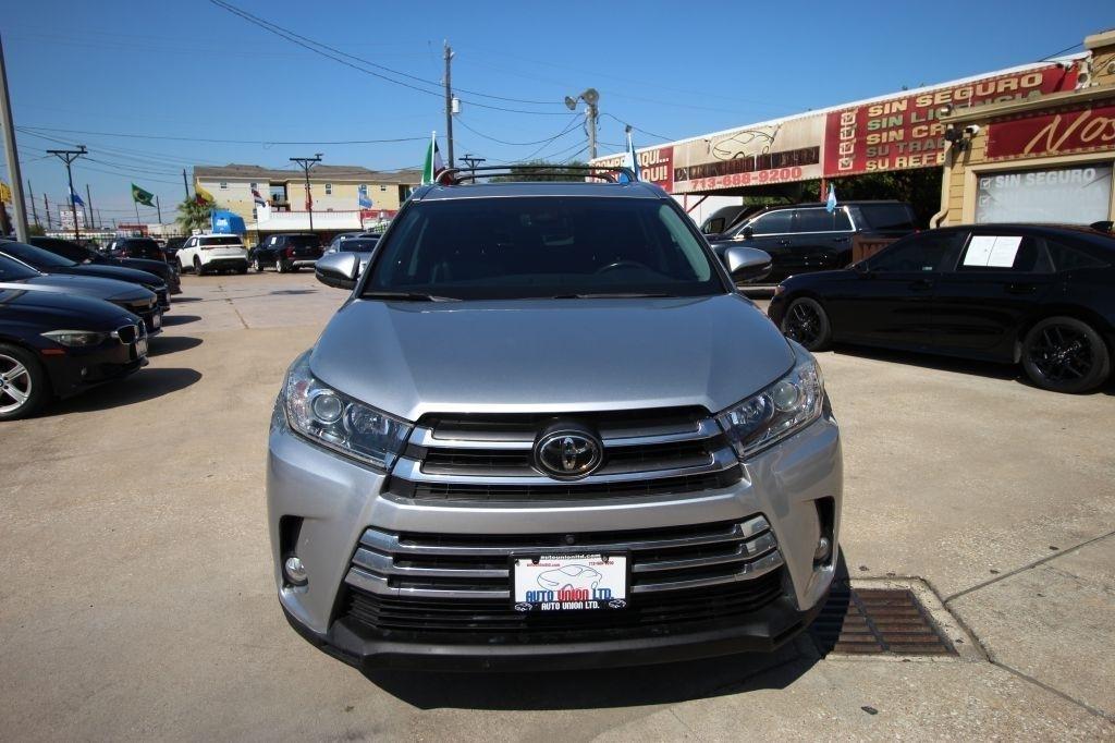 Toyota Highlander Limited FWD V6 2017