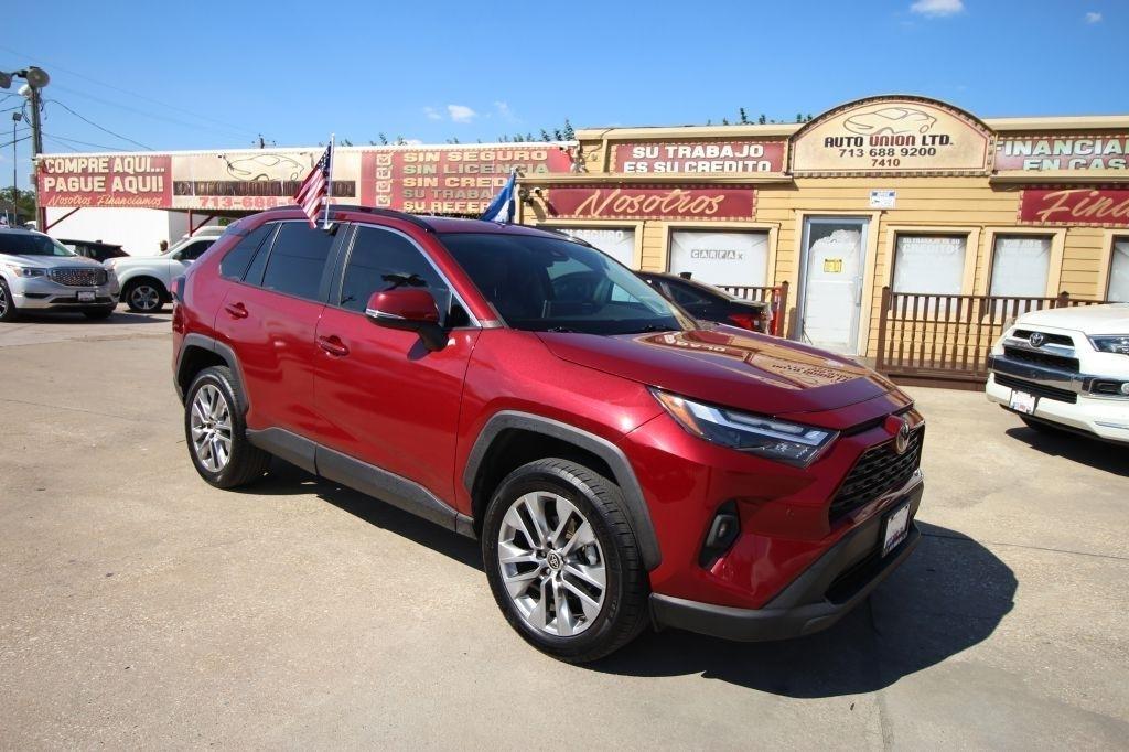 2022 Toyota RAV4 XLE Premium