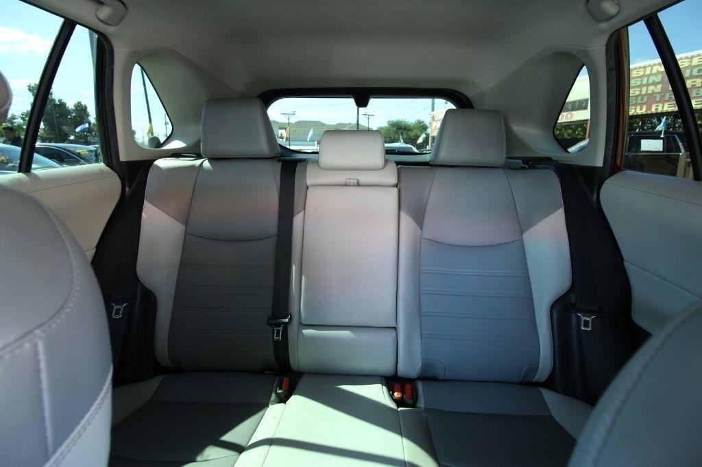 Toyota RAV4 XLE Premium 2022