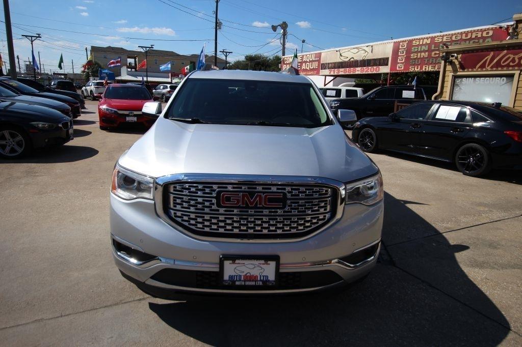 GMC Acadia Denali 2019