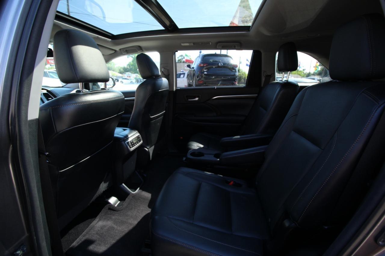 Toyota Highlander Limited AWD V6 2015