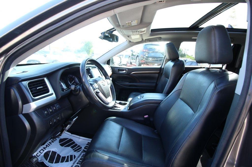 Toyota Highlander Limited AWD V6 2015