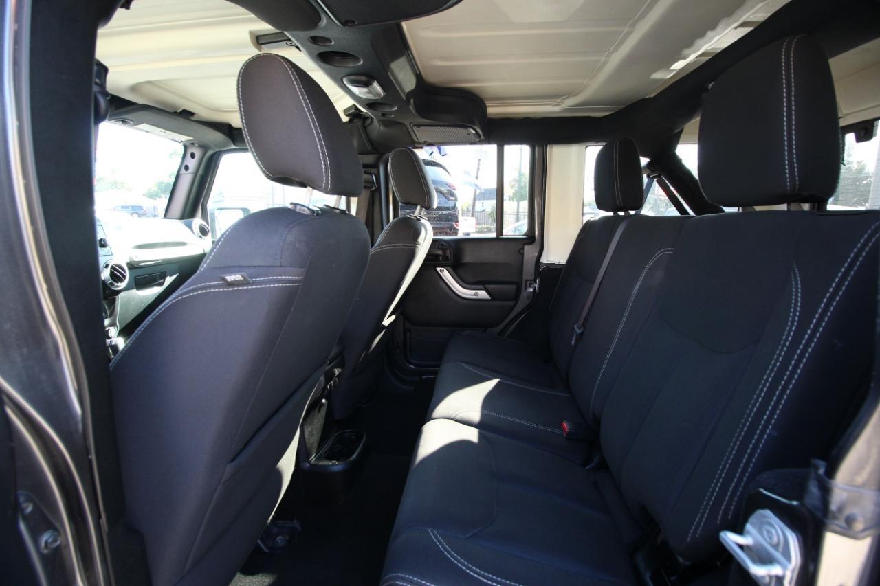 Jeep Wrangler JK Unlimited Sahara 4WD 2018