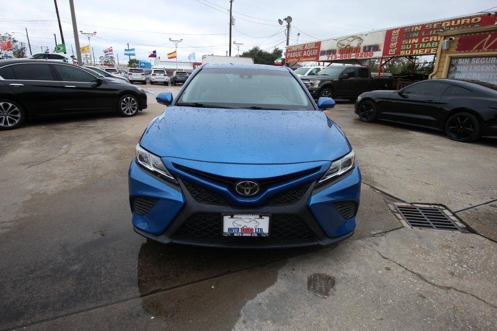 Toyota Camry L 2018