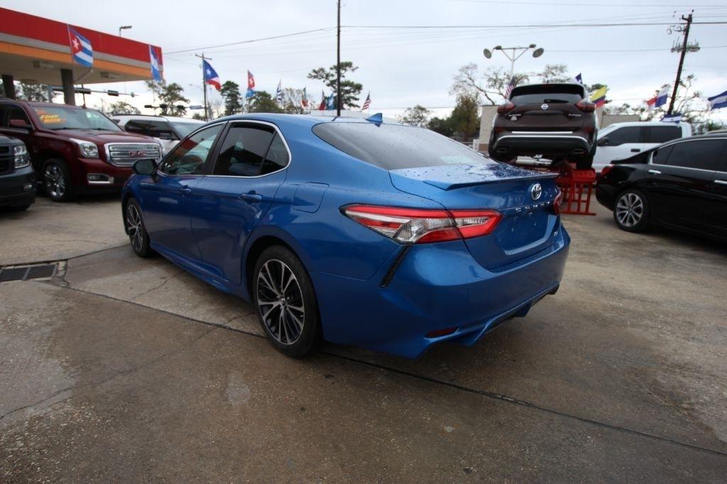 Toyota Camry L 2018