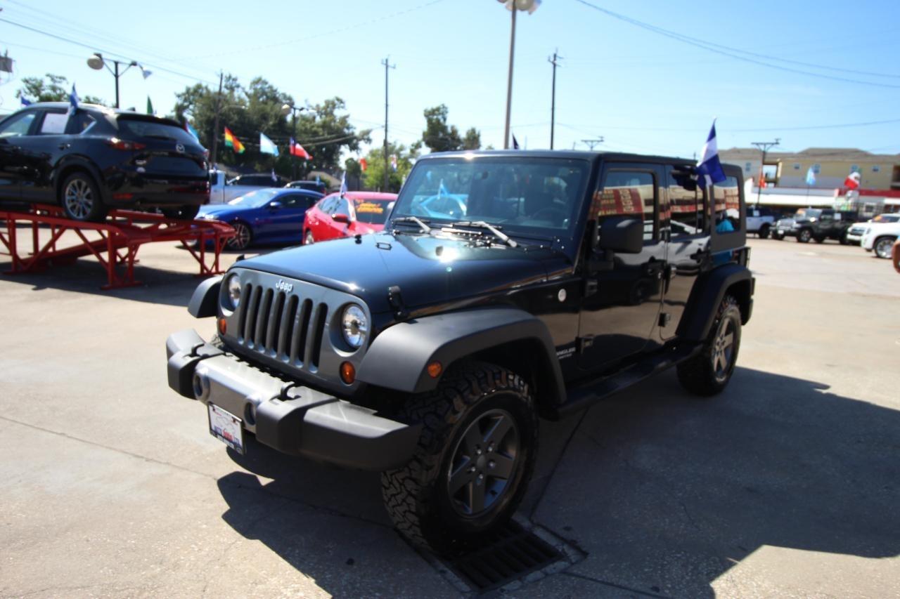 Jeep Wrangler Unlimited Sport 4WD 2010