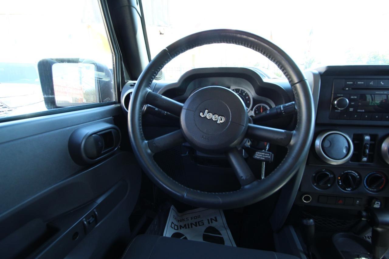 Jeep Wrangler Unlimited Sport 4WD 2010