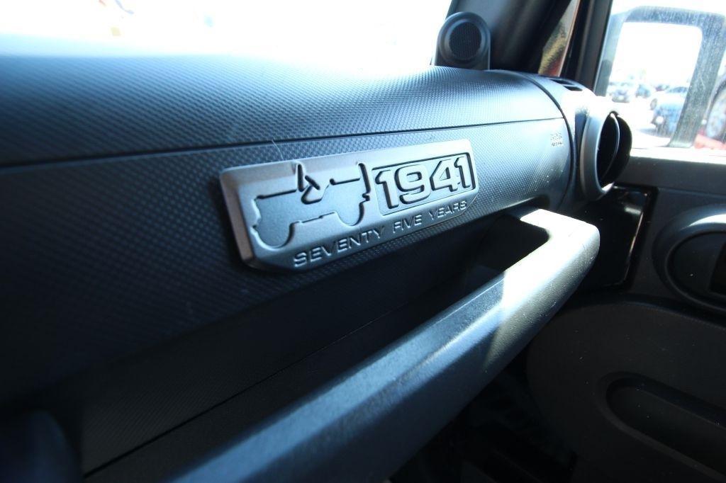 Jeep Wrangler Unlimited Sport 4WD 2010