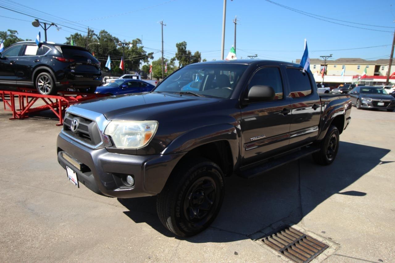 Toyota Tacoma PreRunner Double Cab V6 5AT 2WD 2015