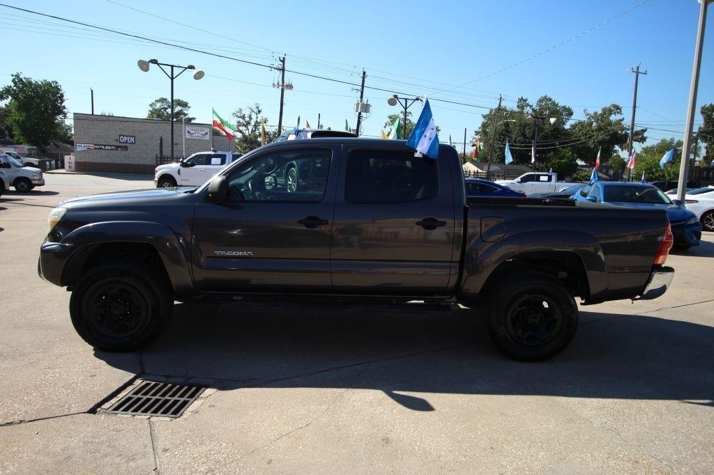 Toyota Tacoma PreRunner Double Cab V6 5AT 2WD 2015