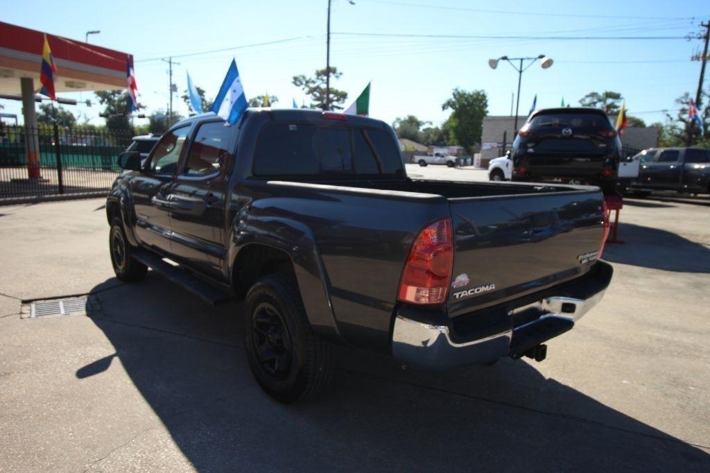 Toyota Tacoma PreRunner Double Cab V6 5AT 2WD 2015