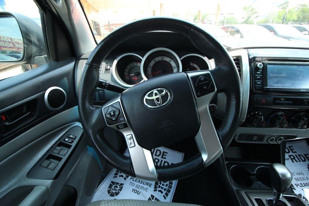 Toyota Tacoma PreRunner Double Cab V6 5AT 2WD 2015