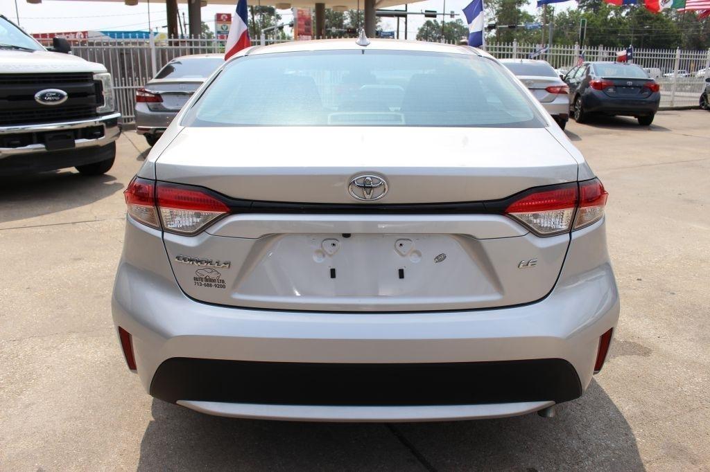 Toyota Corolla LE 2021