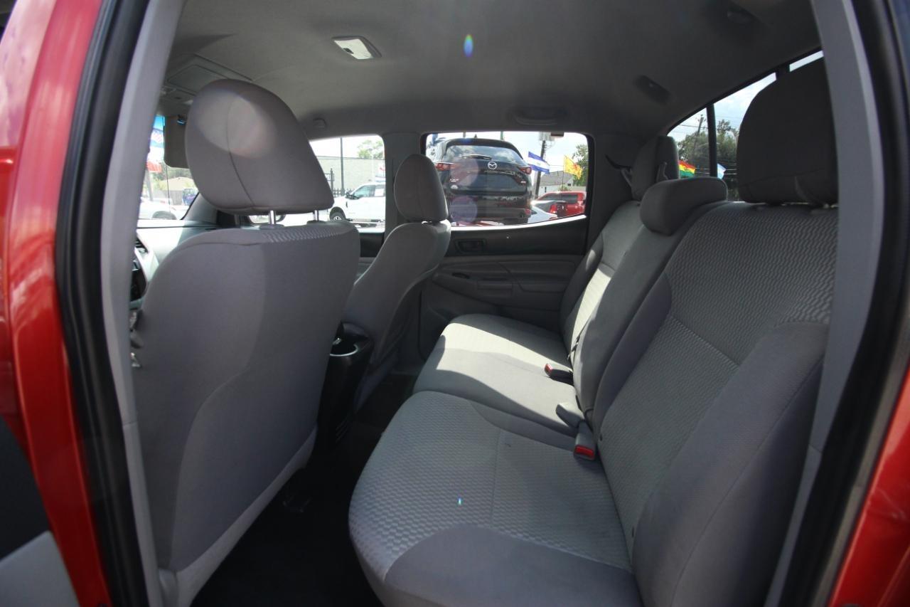 Toyota Tacoma PreRunner Double Cab V6 5AT 2WD 2015