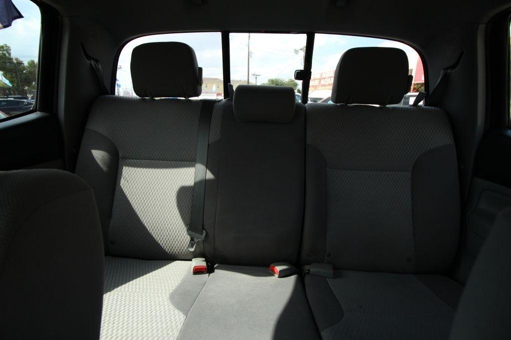 Toyota Tacoma PreRunner Double Cab V6 5AT 2WD 2015