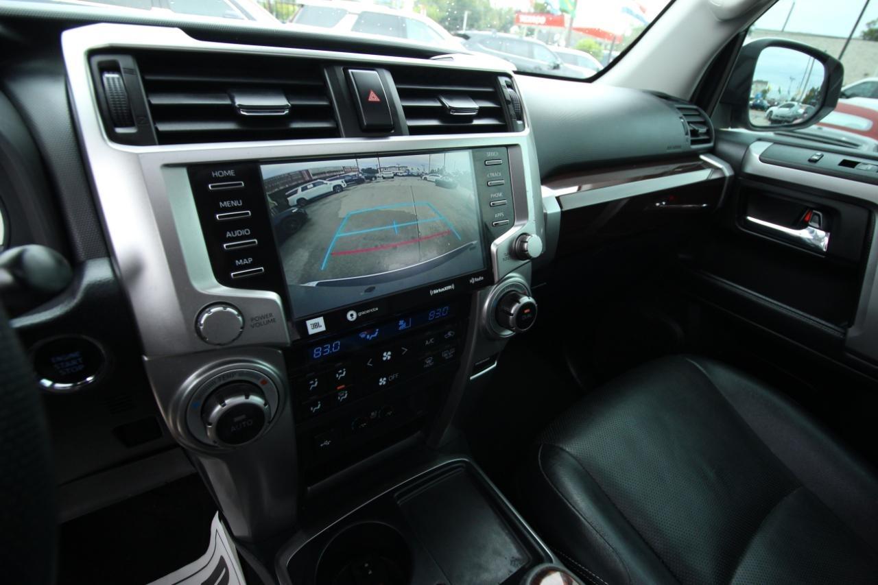 Toyota 4Runner SR5 2WD 2020