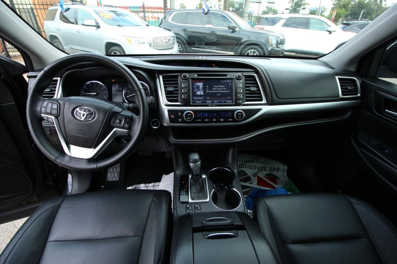 Toyota Highlander XLE FWD V6 2015