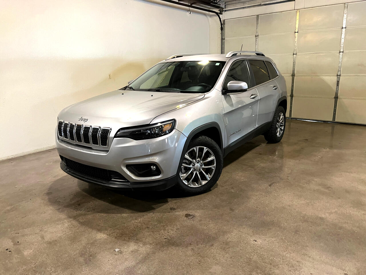 Jeep Cherokee Latitude Plus FWD 2019