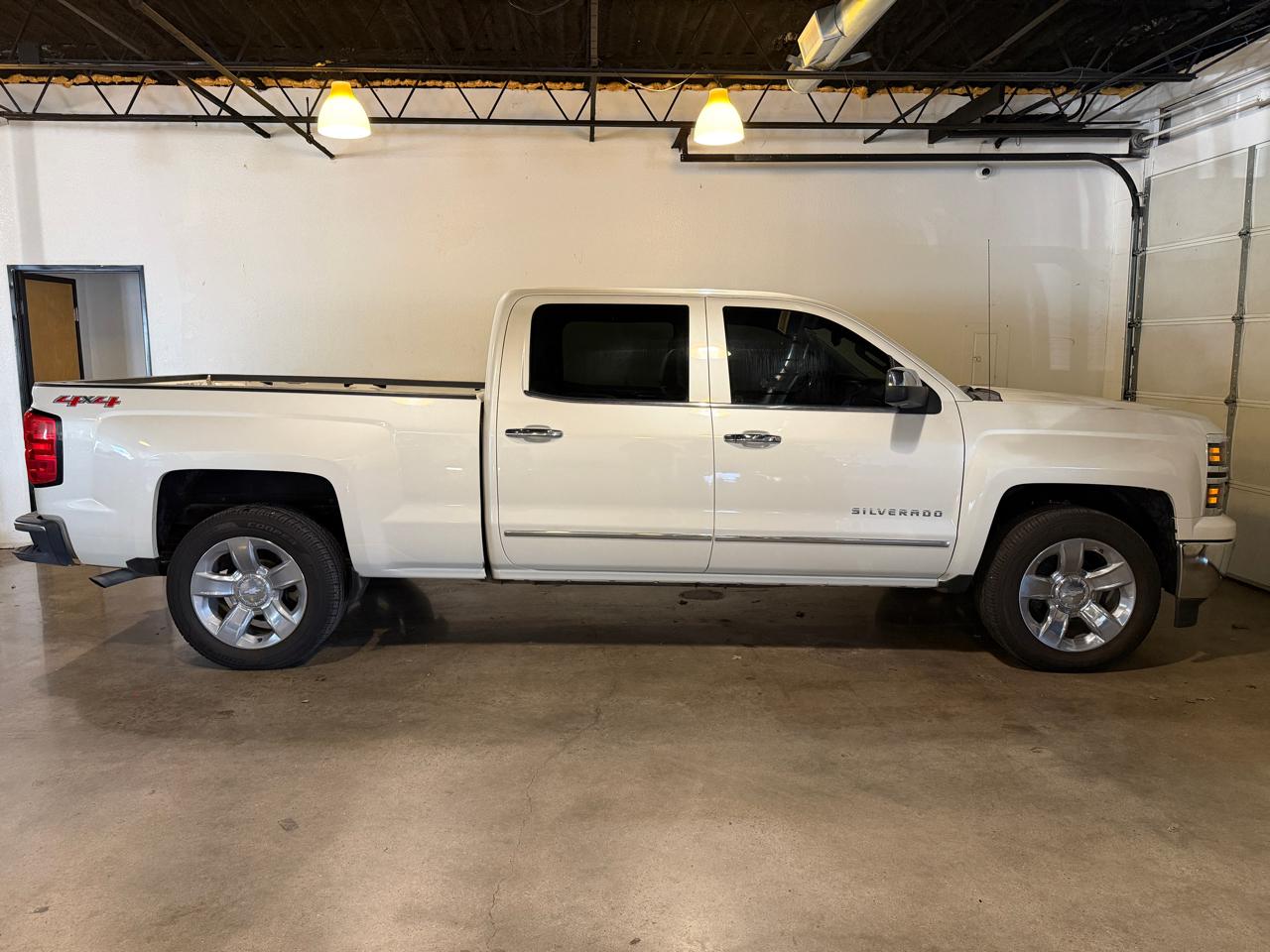 Chevrolet Silverado 1500 LTZ Crew Cab 4WD 2015