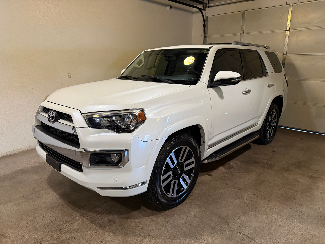 Toyota 4Runner Limited 4WD V6 2016