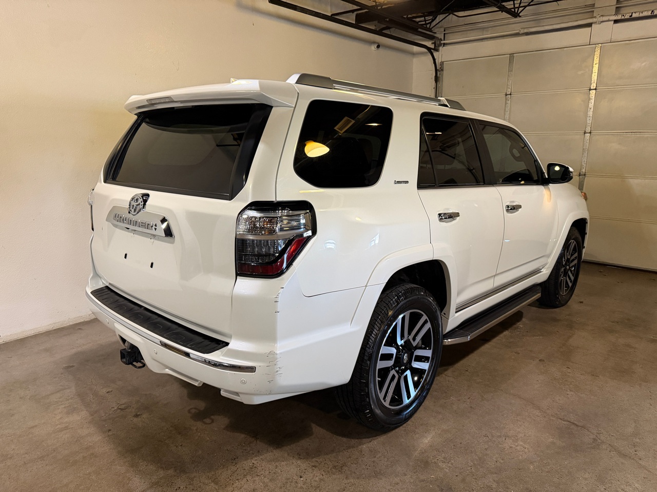 Toyota 4Runner Limited 4WD V6 2016