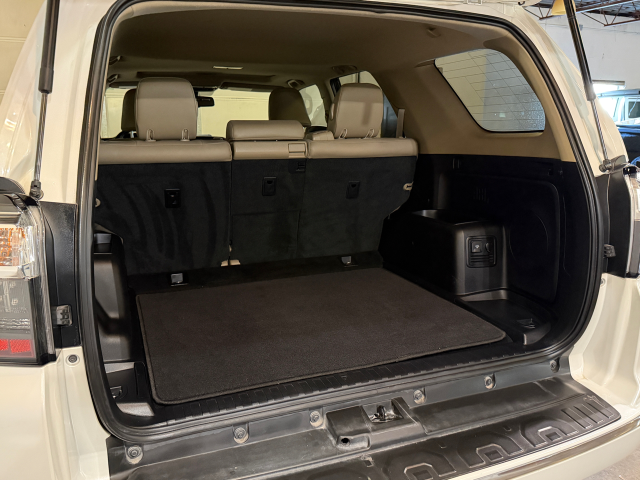 Toyota 4Runner Limited 4WD V6 2016