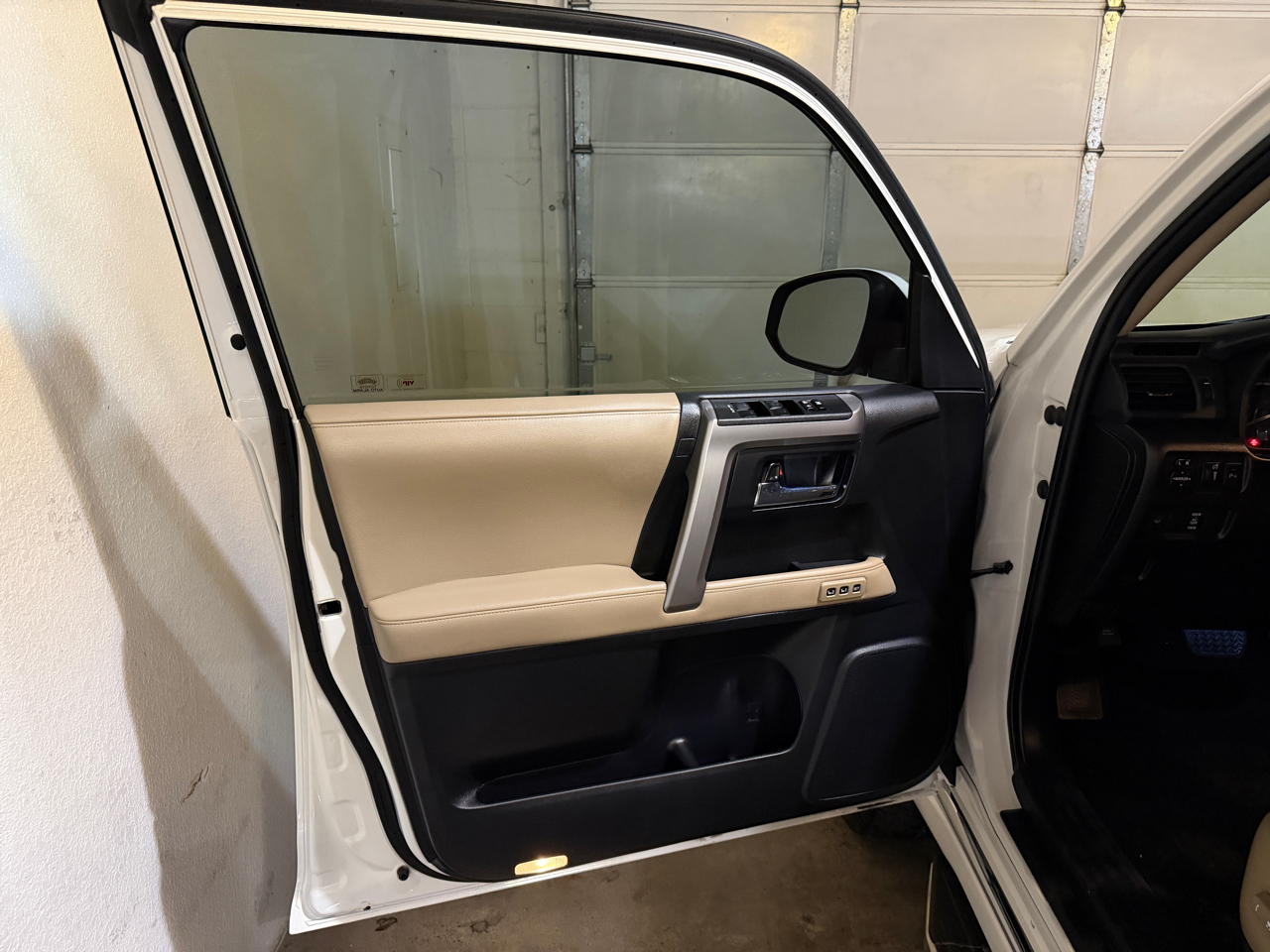 Toyota 4Runner Limited 4WD V6 2016