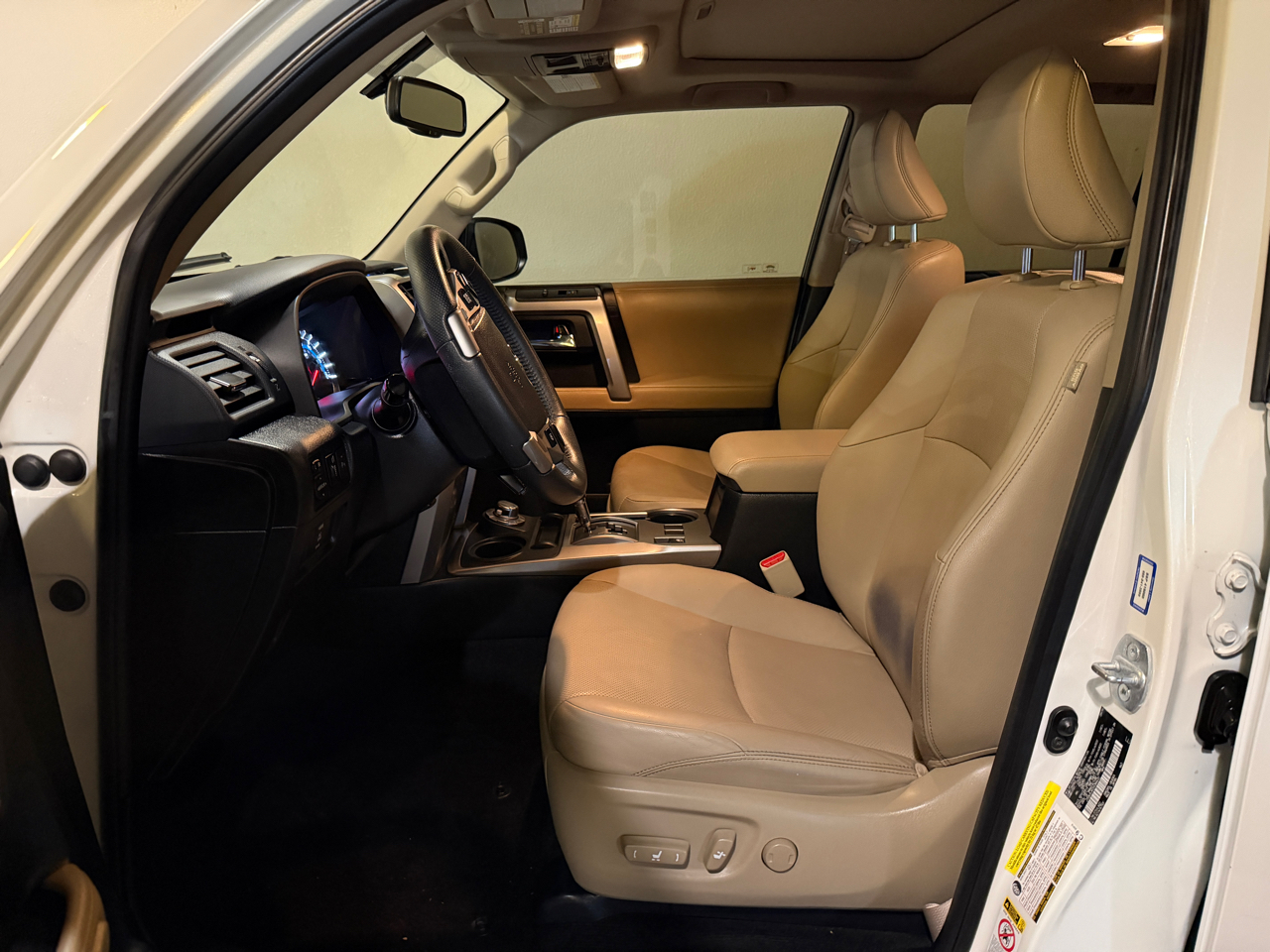 Toyota 4Runner Limited 4WD V6 2016